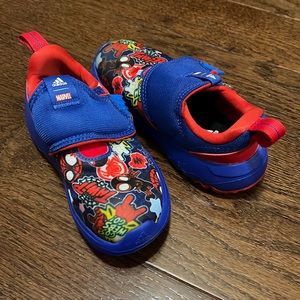 ADIDAS X MARVEL SURU365 SUPERHERO ADVENTURES SLIP-ON SHOES. Size 10T